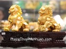 Cặp sư tử vàng đế gỗ C125A