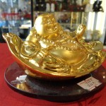 phat di lac chieu tai1 150x150 Phật chiêu tài vàng Y121 1